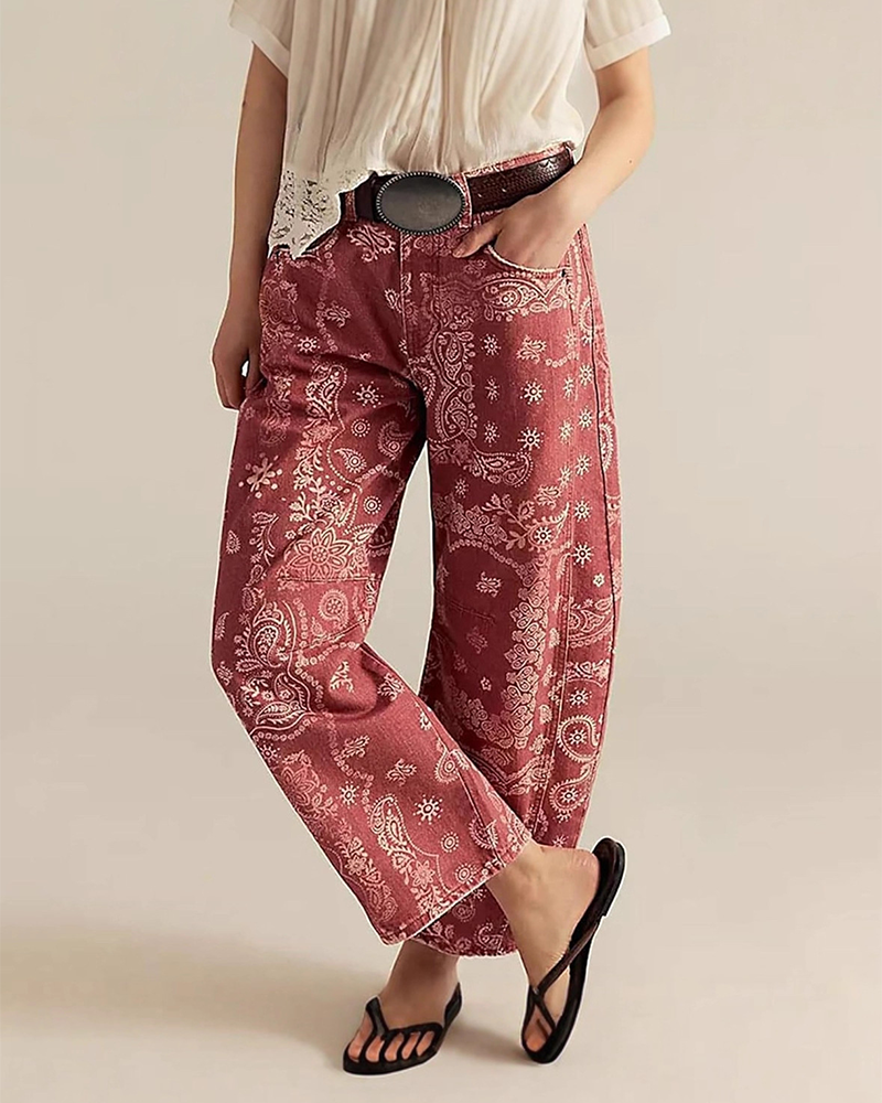 Loose Fit Print Mid Rise Jeans